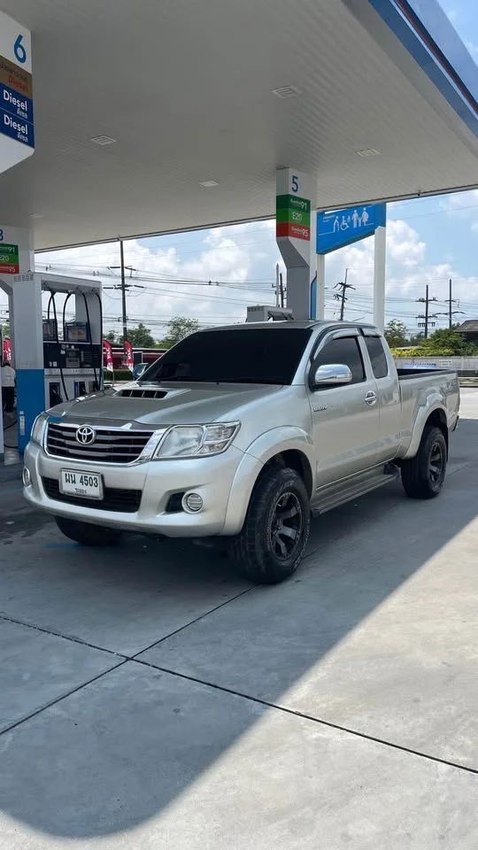 2014 Toyota Hilux VII 3