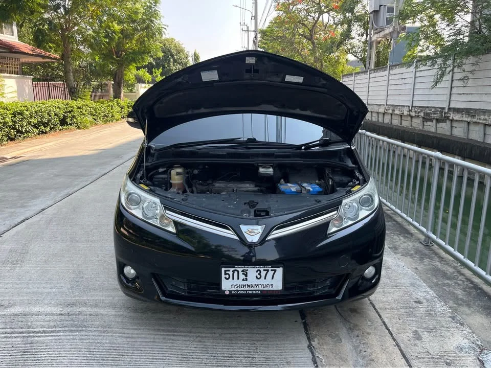 2016 Toyota Estima III 2