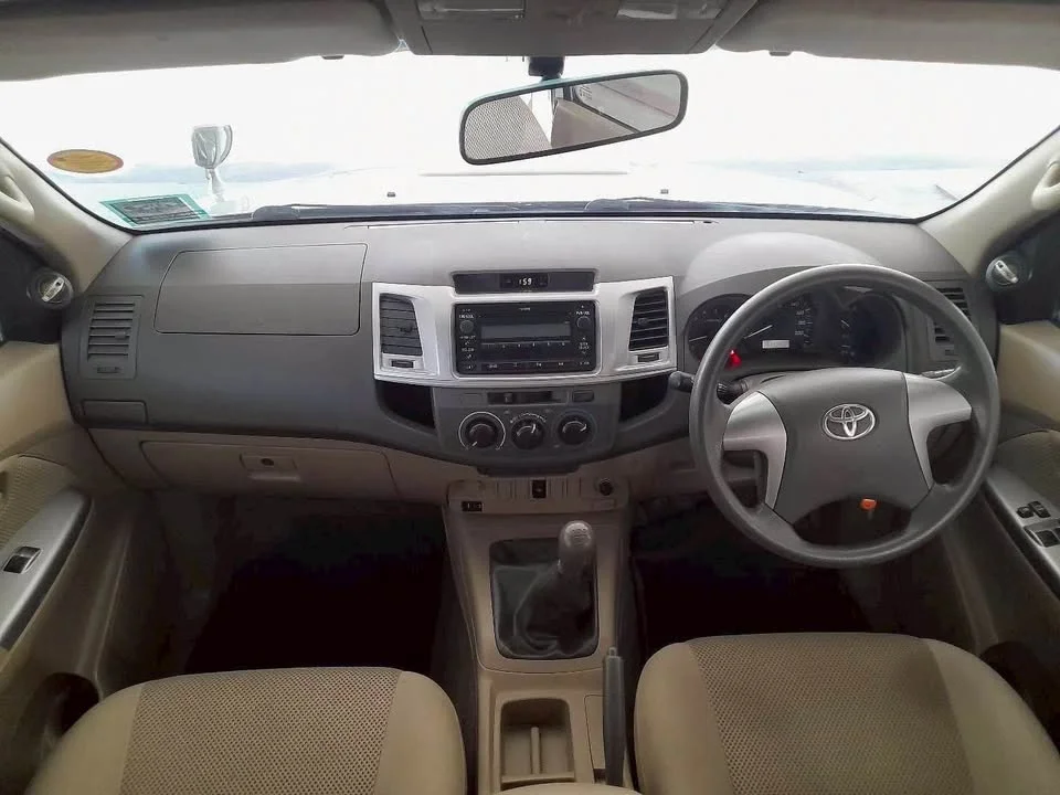 2011 Toyota Hilux VII 3