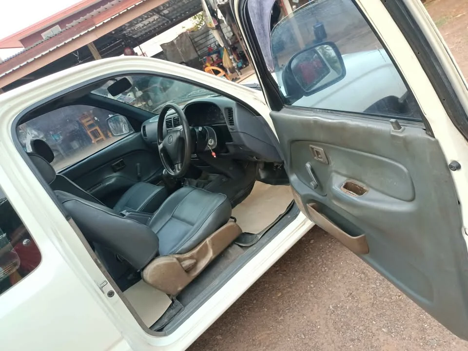2001 Toyota Hilux Tiger VI 2