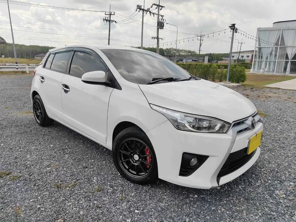 2015 Toyota Yaris III 3