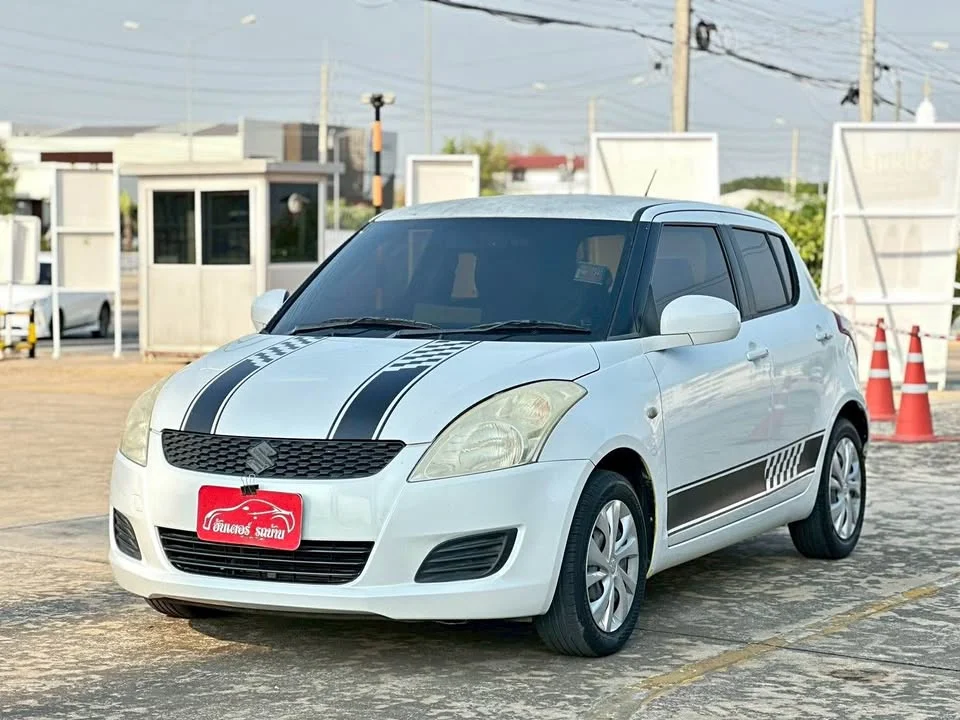 2012 Suzuki Swift II 2