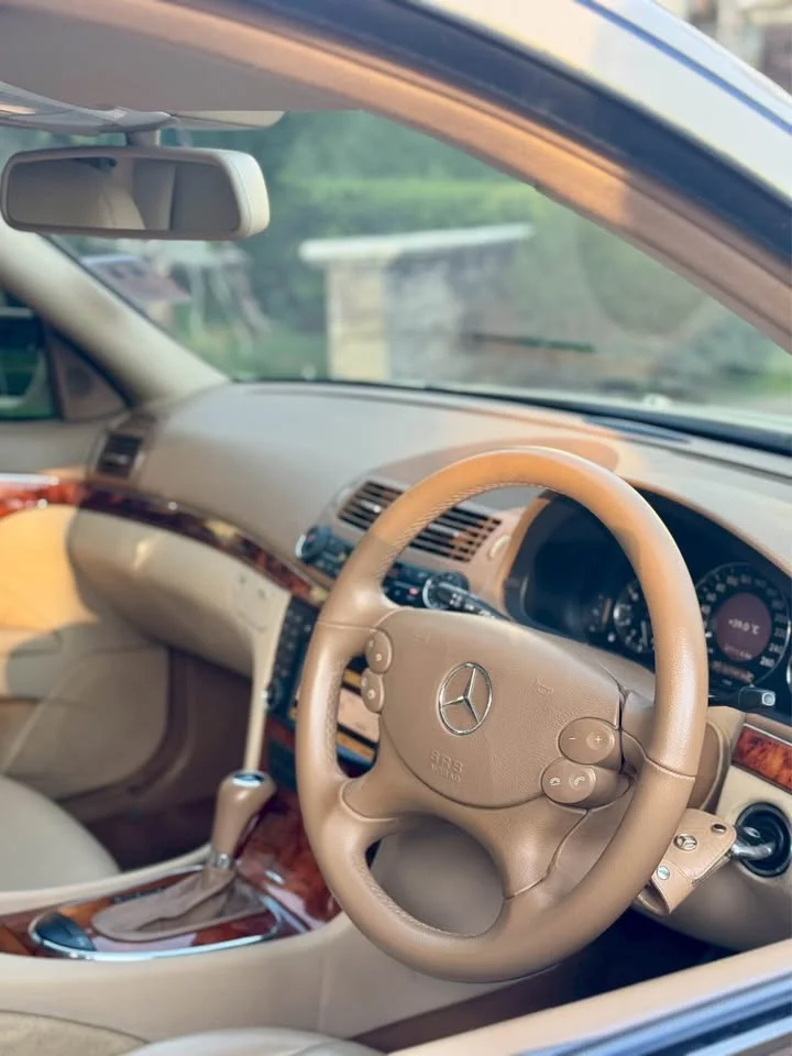 2009 Benz E-Class W211 2