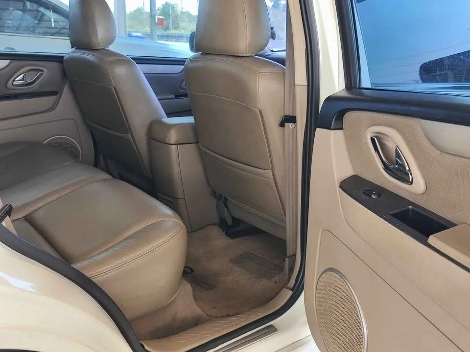 2010 Ford Escape I 2