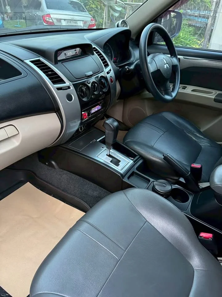 2012 Mitsubishi Pajero Sport II 3