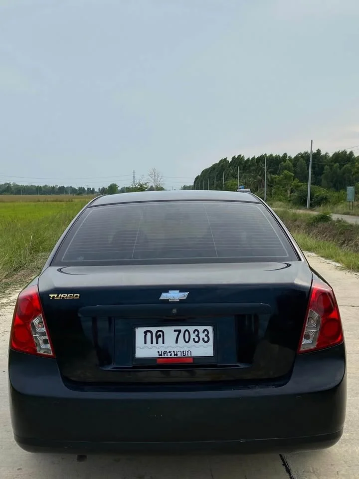 2004 Chevrolet Optra 3