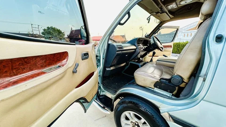 2004 Toyota Commuter IV (H100) 3
