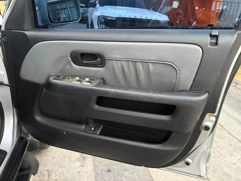 2002 Honda CR-V II 2