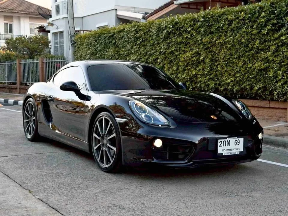 2013 Porsche Boxster and Cayman III 3
