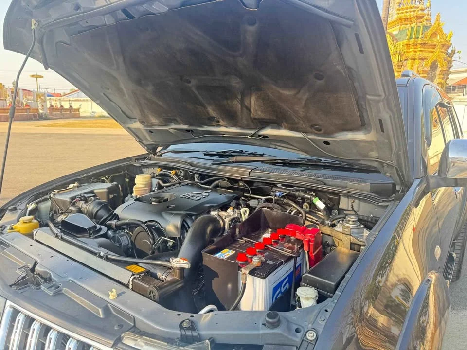 2011 Mitsubishi Pajero Sport II 2