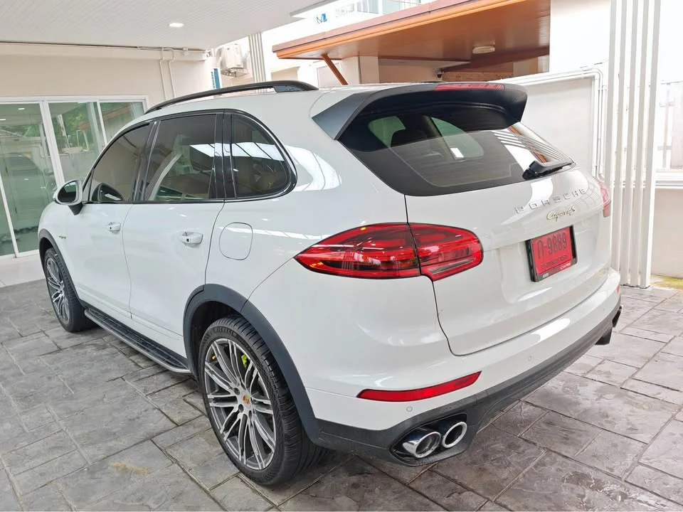 2015 Porsche Cayenne II 3