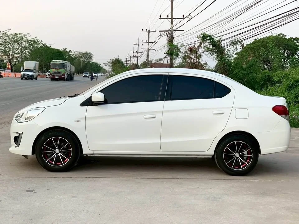 2015 Mitsubishi Attrage VI 2