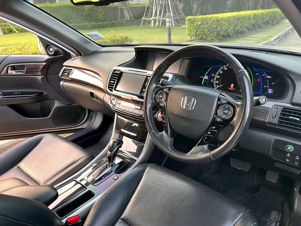 2017 Honda Accord IX 2