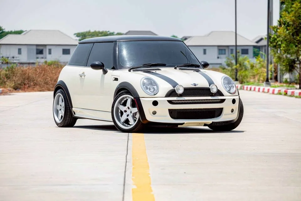 2004 Mini Hatch I 3