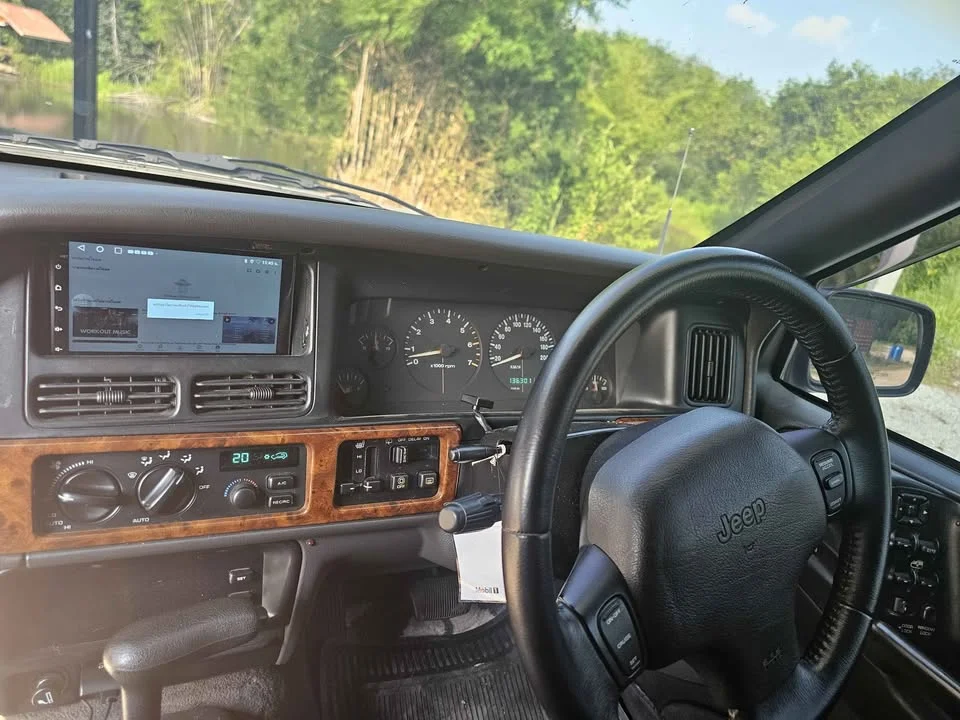 1997 Jeep Grand Cherokee ZJ 3