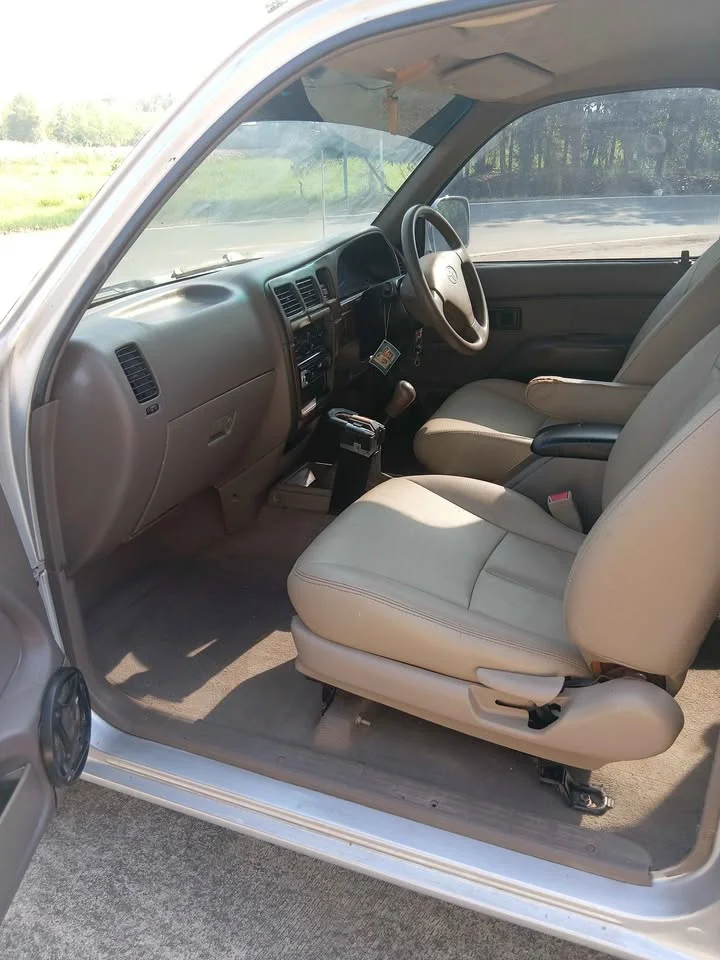 2003 Toyota Hilux Tiger VI 3
