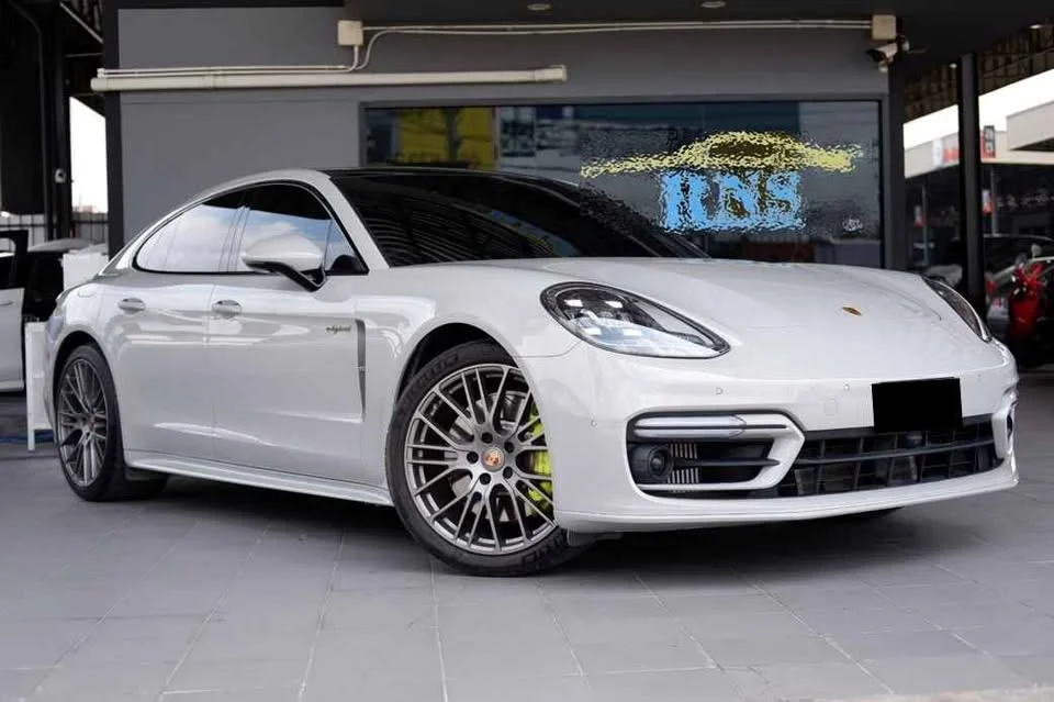 2023 Porsche Panamera II 2