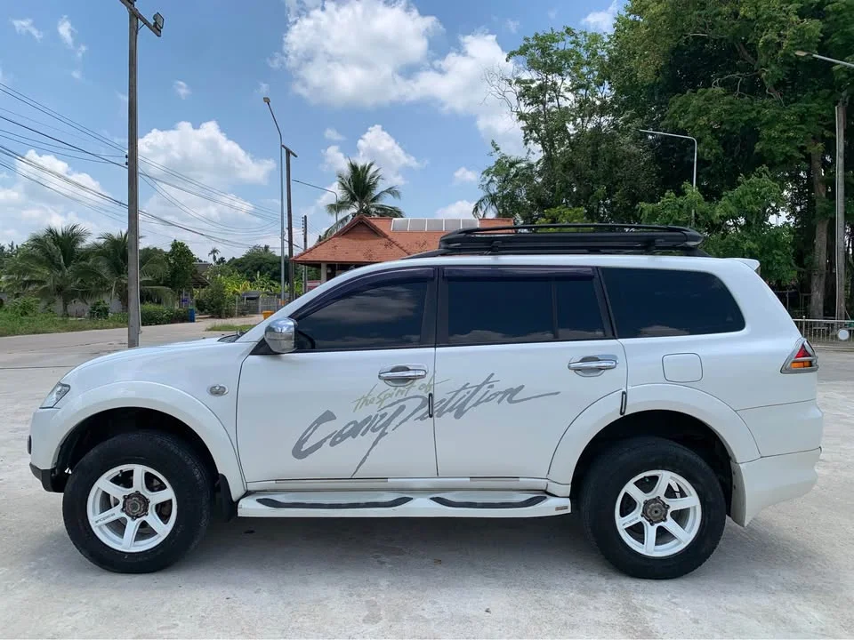 2010 Mitsubishi Pajero Sport II 3