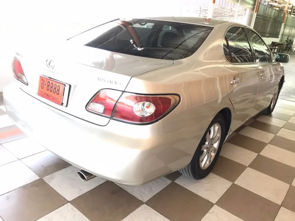 2005 Lexus ES IV 2