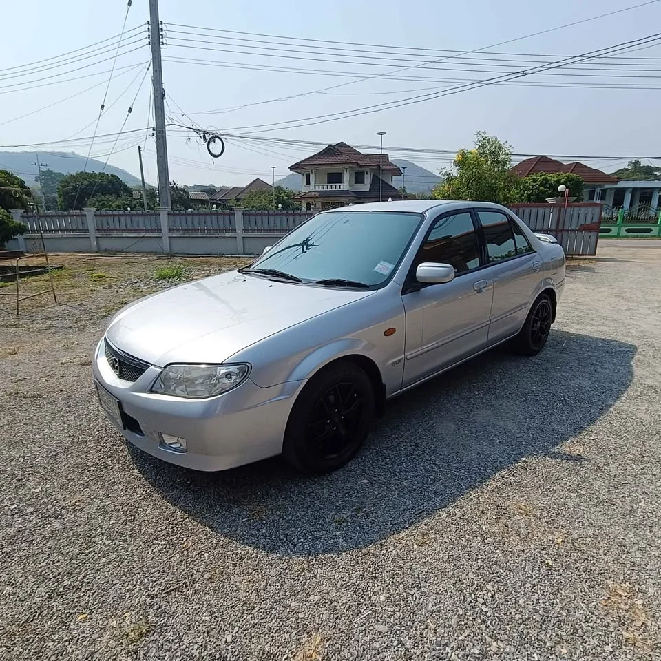 2004 Mazda 323 VIII 2