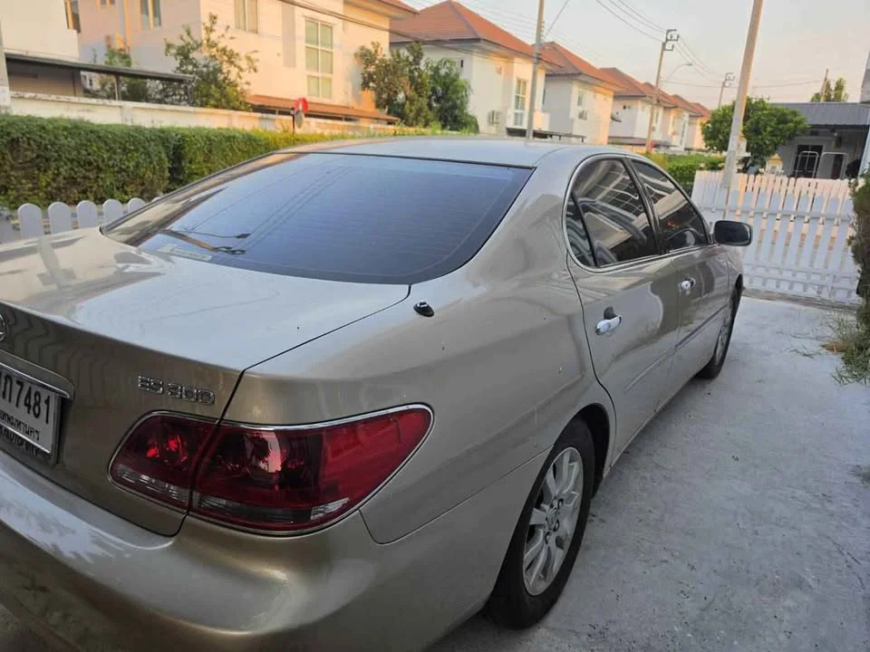 2006 Lexus ES IV 3
