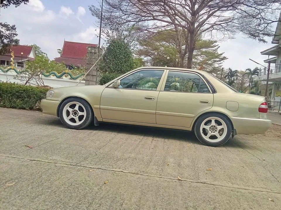 2000 Toyota Corolla Altis VIII (E110) 2