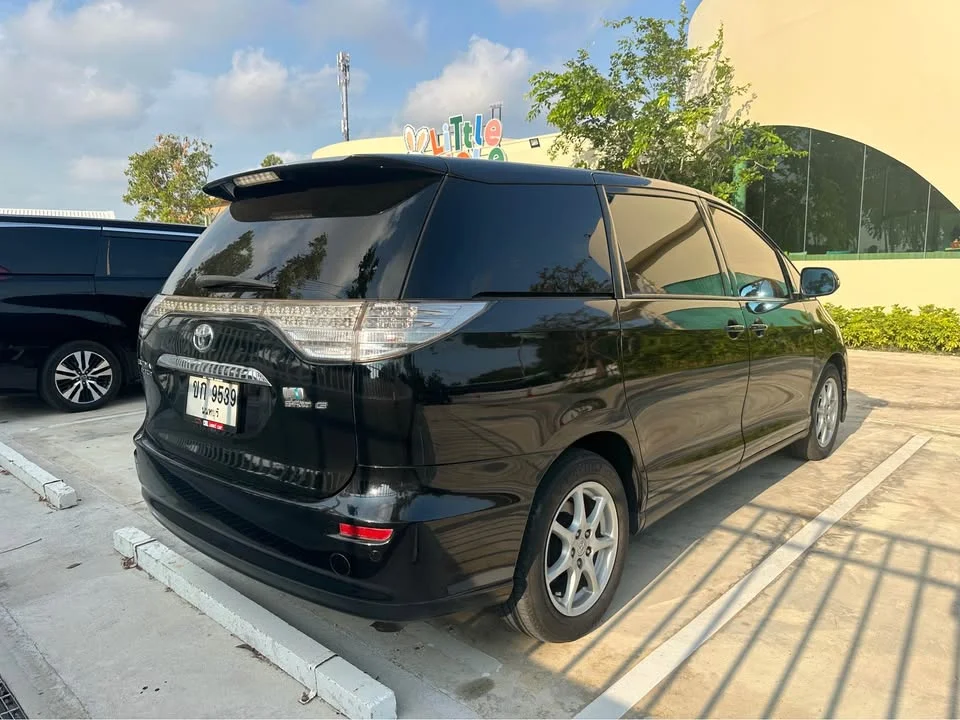 2009 Toyota Estima III 2