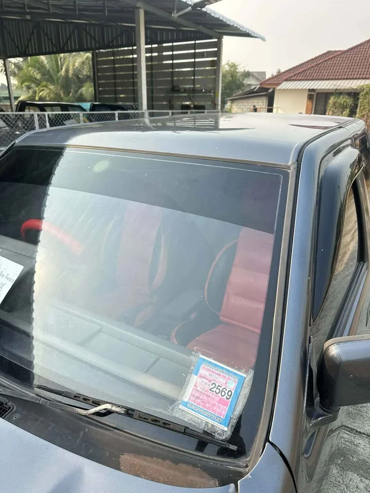 1996 Isuzu TFR III 3