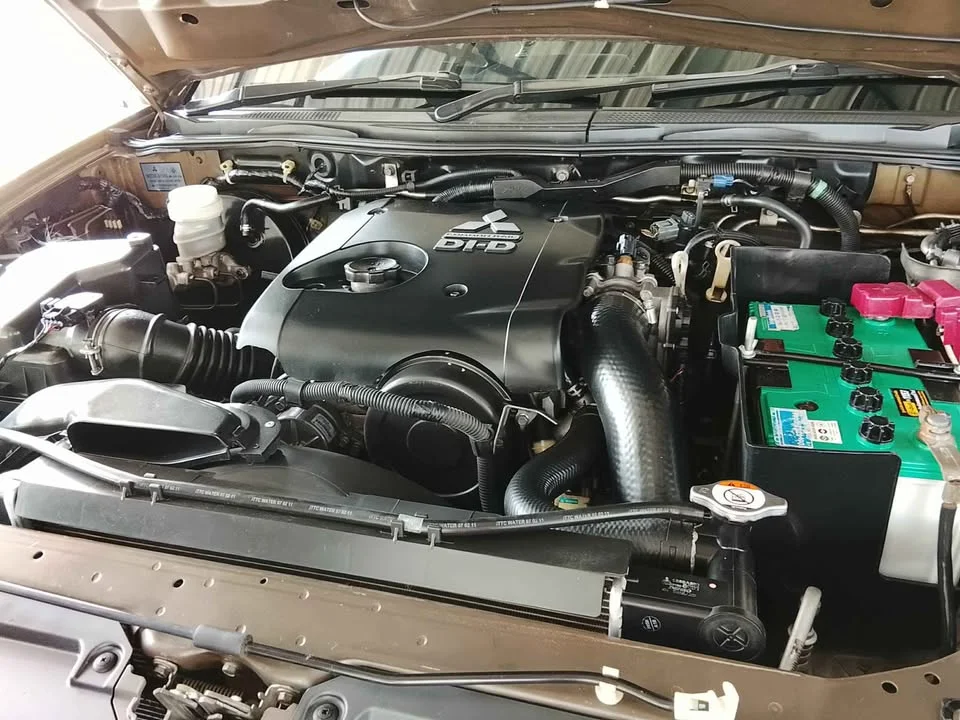 2011 Mitsubishi Pajero Sport II 2