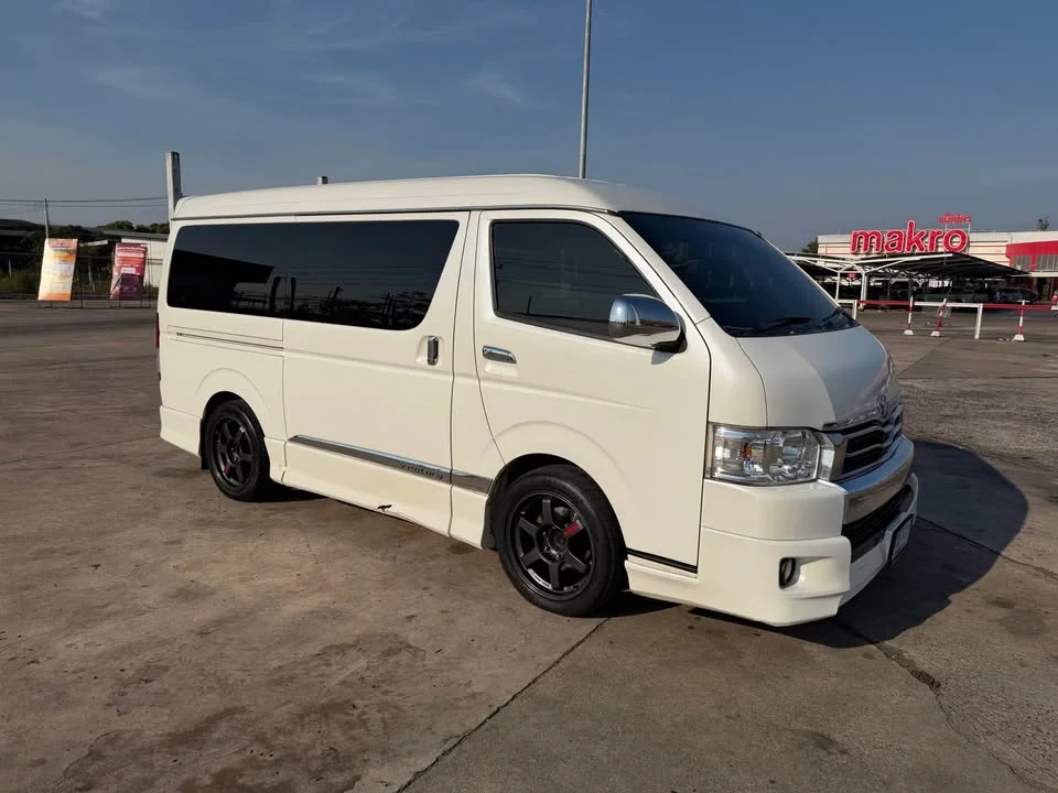 2018 Toyota HiAce V (H200) 3