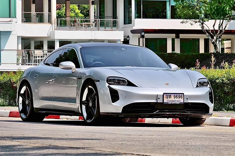 2021 Porsche Taycan 9J1 2