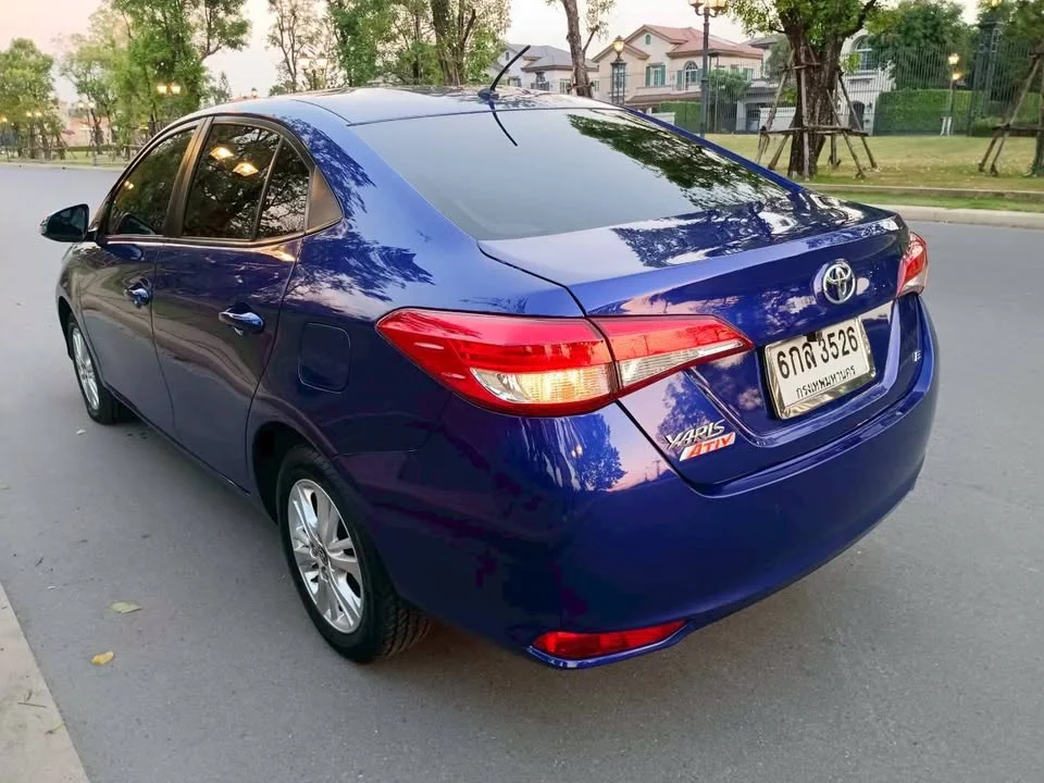 2017 Toyota Yaris ATIV III 3