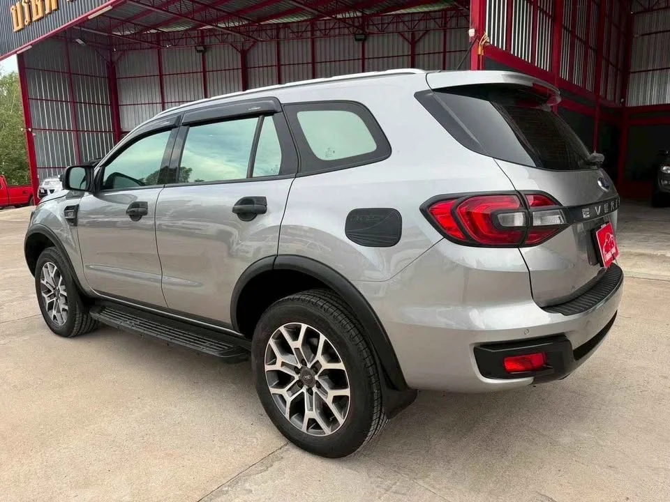 2017 Ford Everest II 3