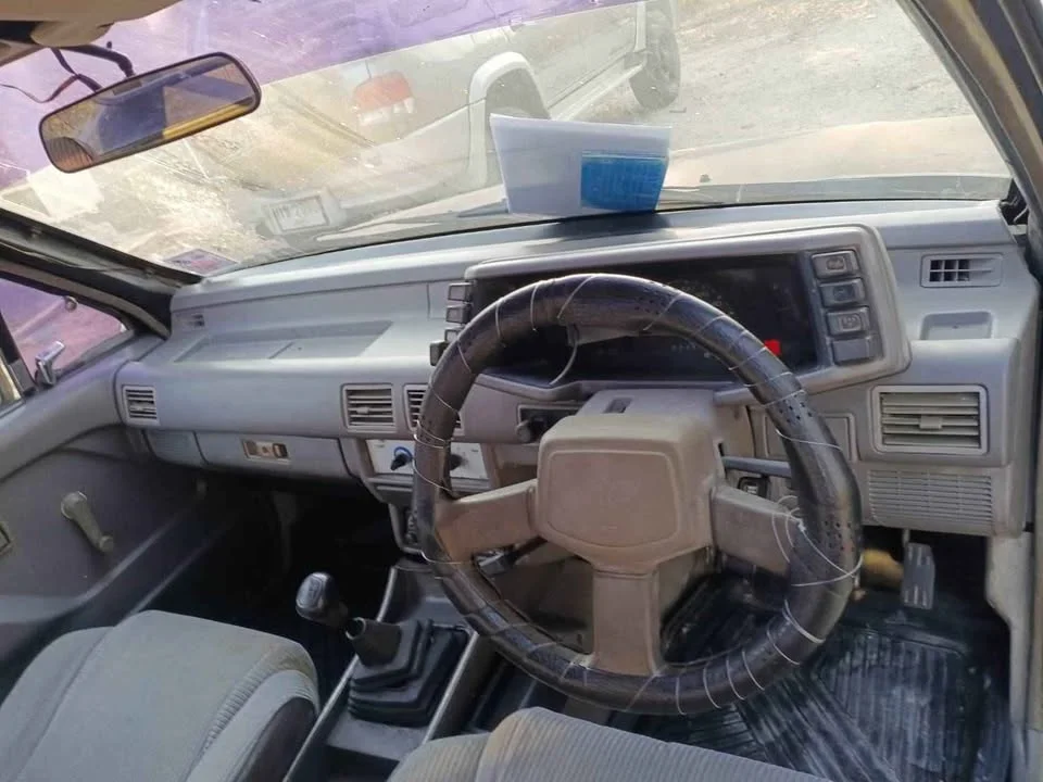 1987 Isuzu TFR III 2