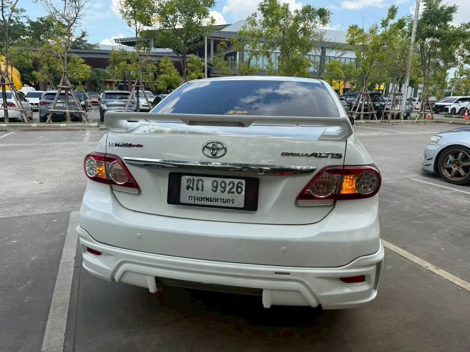 2012 Toyota Corolla Altis X (E140) 3