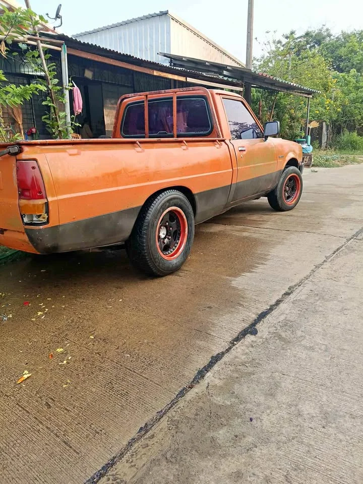 1983 Mitsubishi Triton I  2