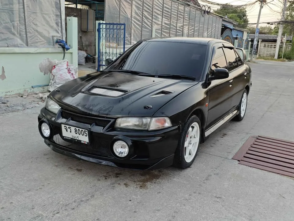 1997 Mitsubishi Lancer VII 2