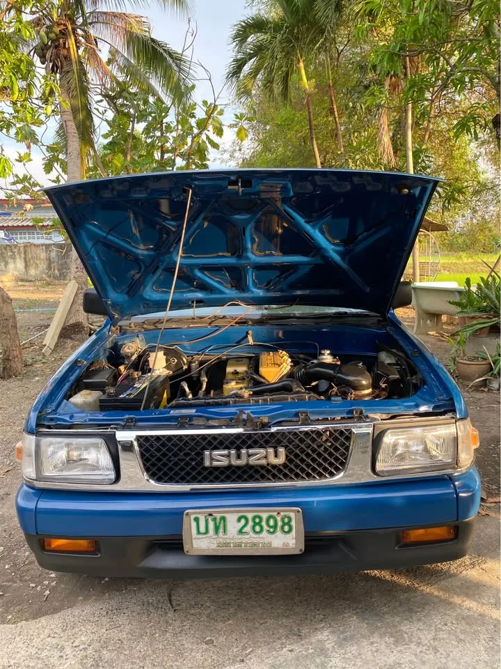 1994 Isuzu TFR III 2
