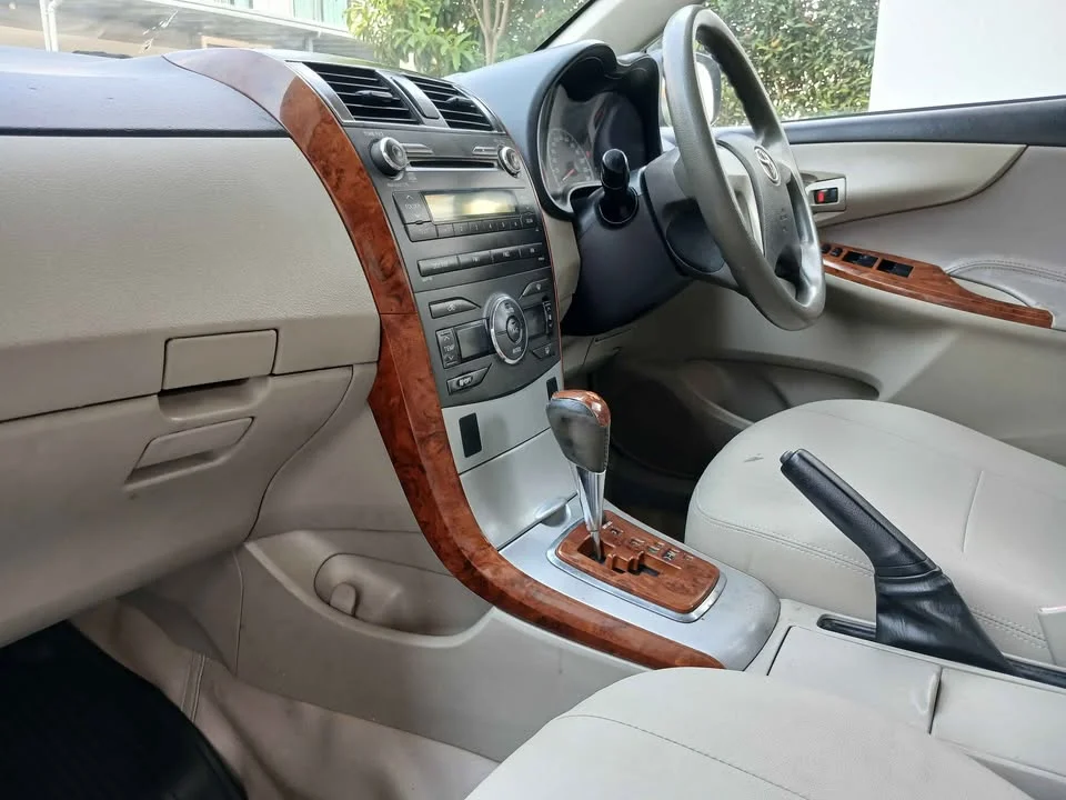 2012 Toyota Corolla Altis X (E140) 3