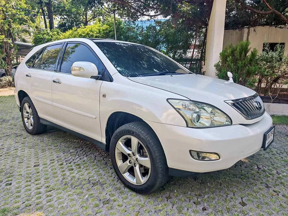2009 Toyota Harrier II 2