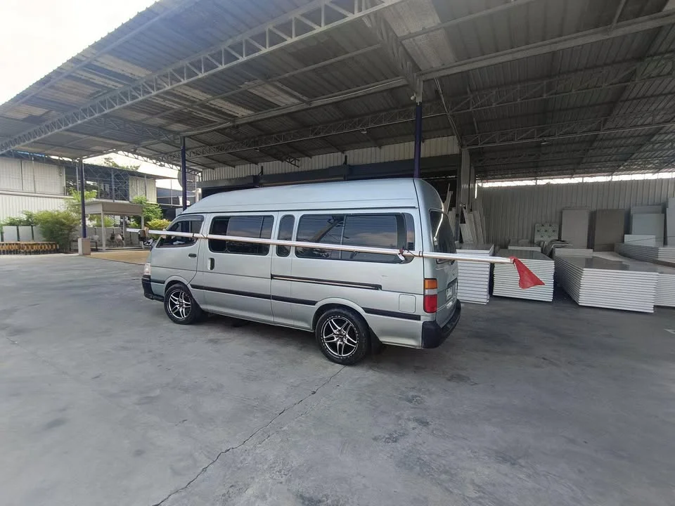 2004 Toyota Commuter IV (H100) 2