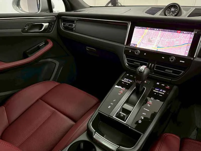 2023 Porsche Macan I 2