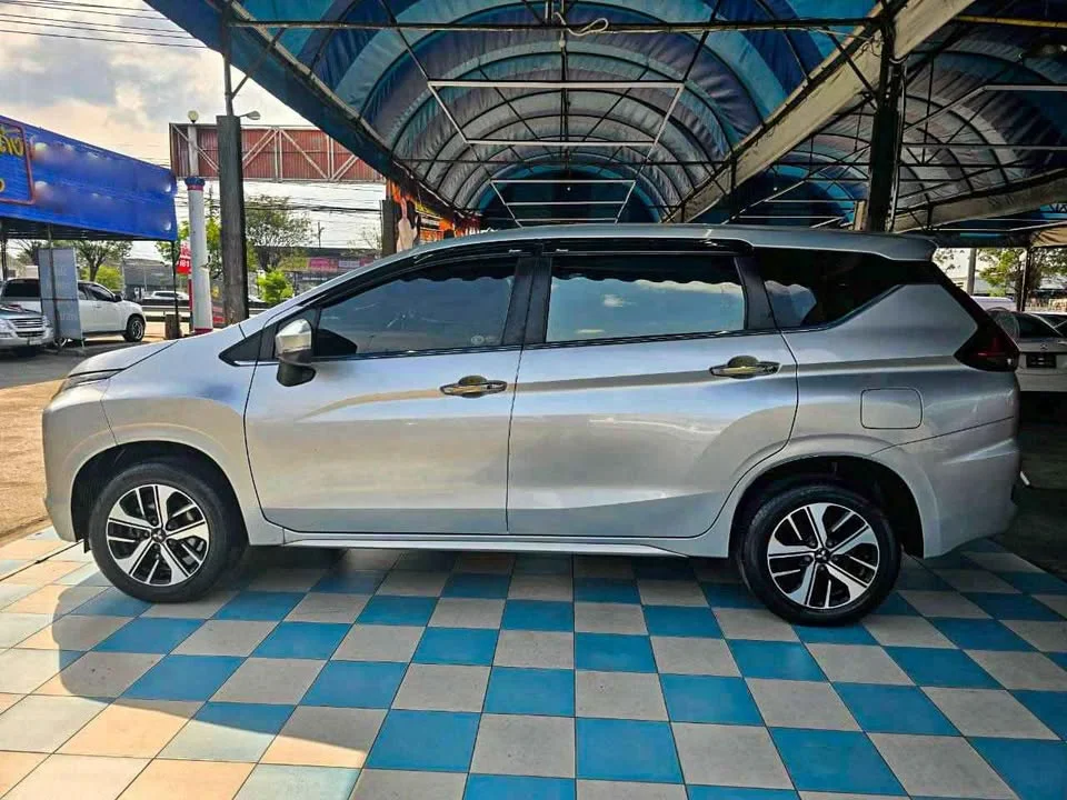 2019 Mitsubishi Xpander I 3