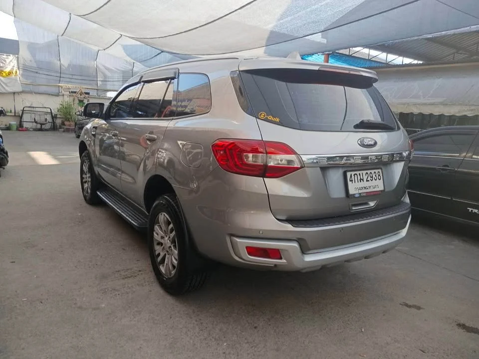 2015 Ford Everest II 3