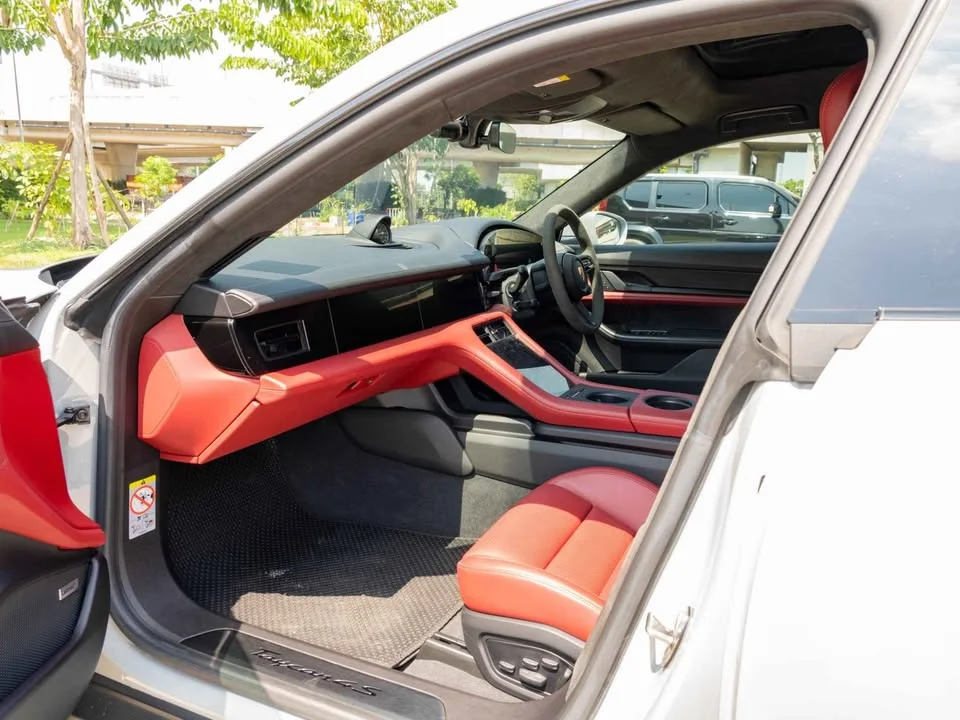 2022 Porsche Taycan 9J1 3