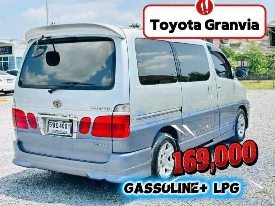 1998 Toyota Granvia H100 3
