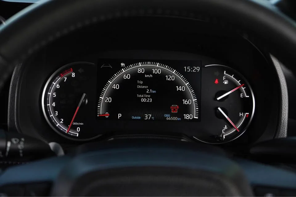 2022 Toyota Voxy IV 3