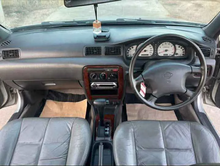 2002 Nissan Sunny IV 3
