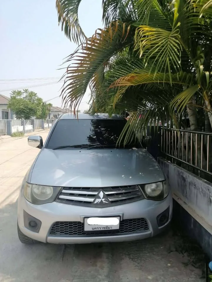 2012 Mitsubishi Triton IV 2