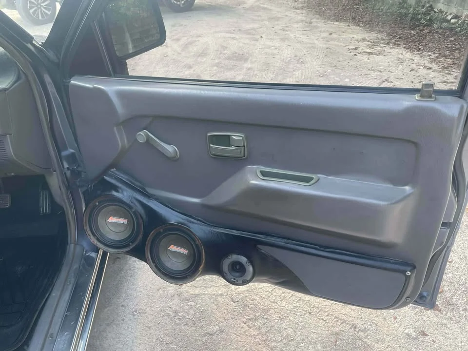 1994 Isuzu TFR III 3